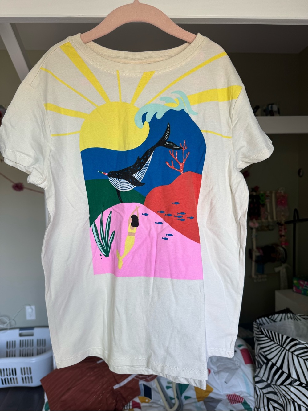 Hanna Andersson Graphic Sea Life Tee with Bright Sun and Waves Size 10